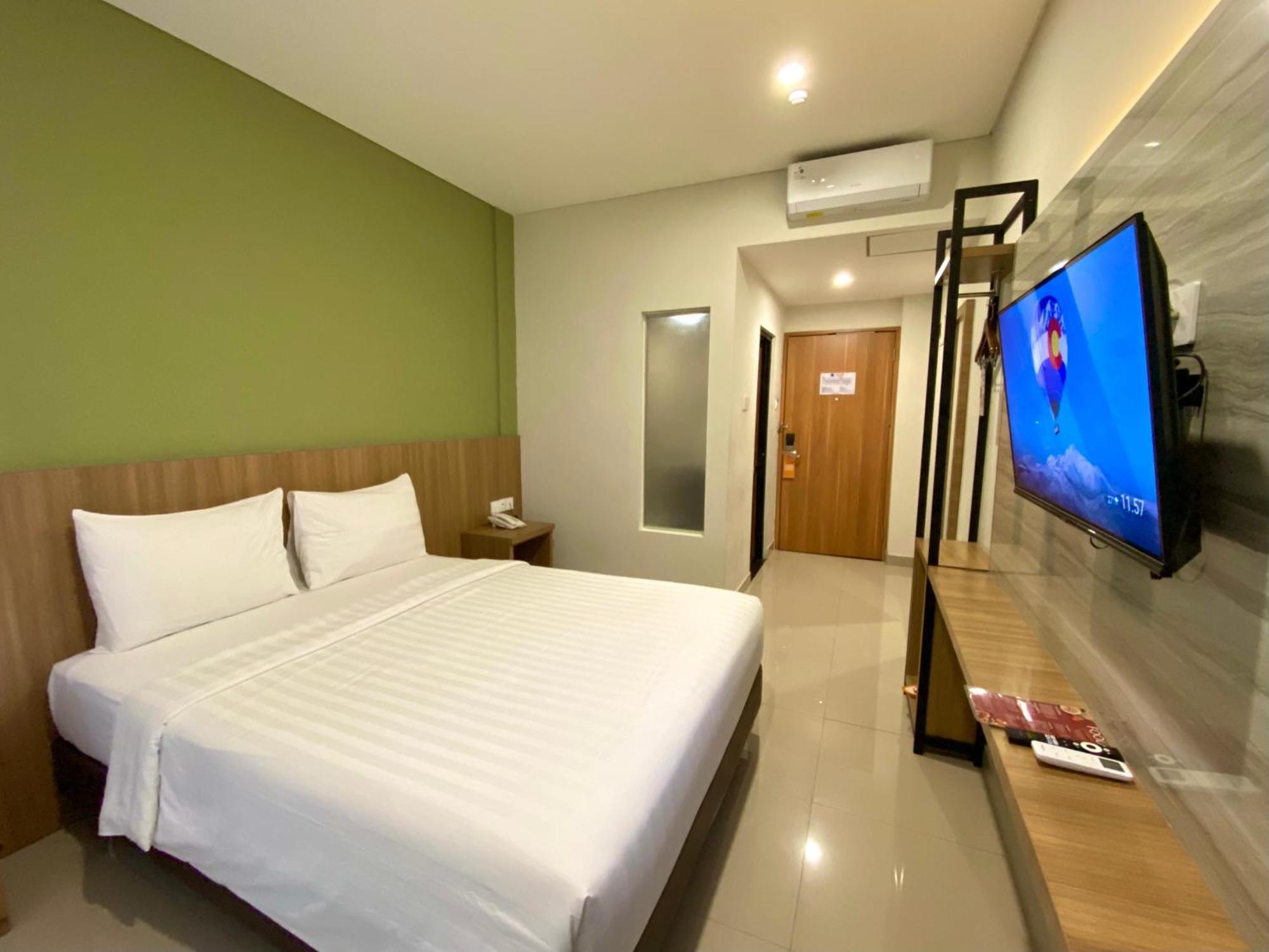 Front One Hotel Gombong Gombong (Central Java) Exterior foto