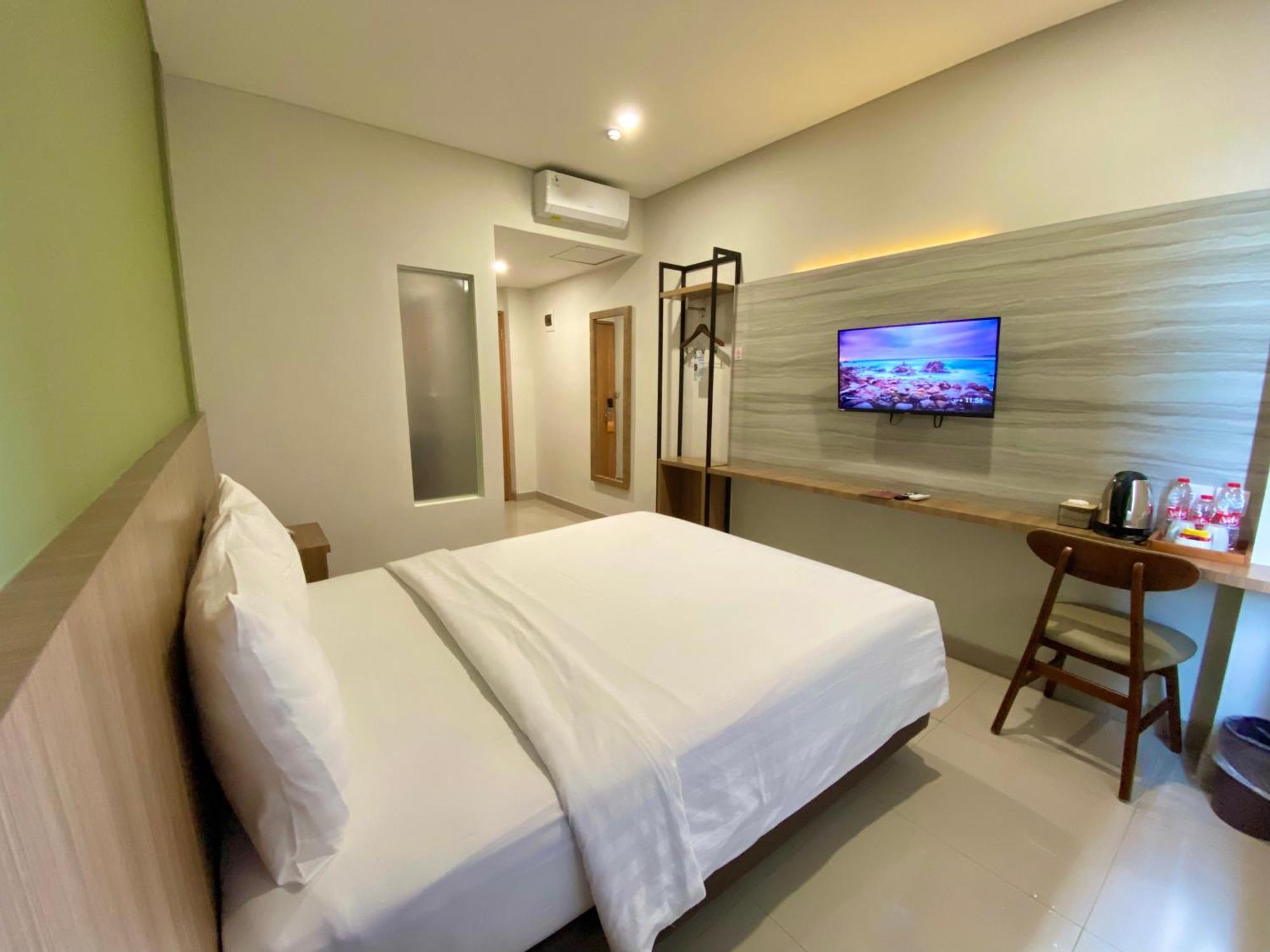 Front One Hotel Gombong Gombong (Central Java) Exterior foto