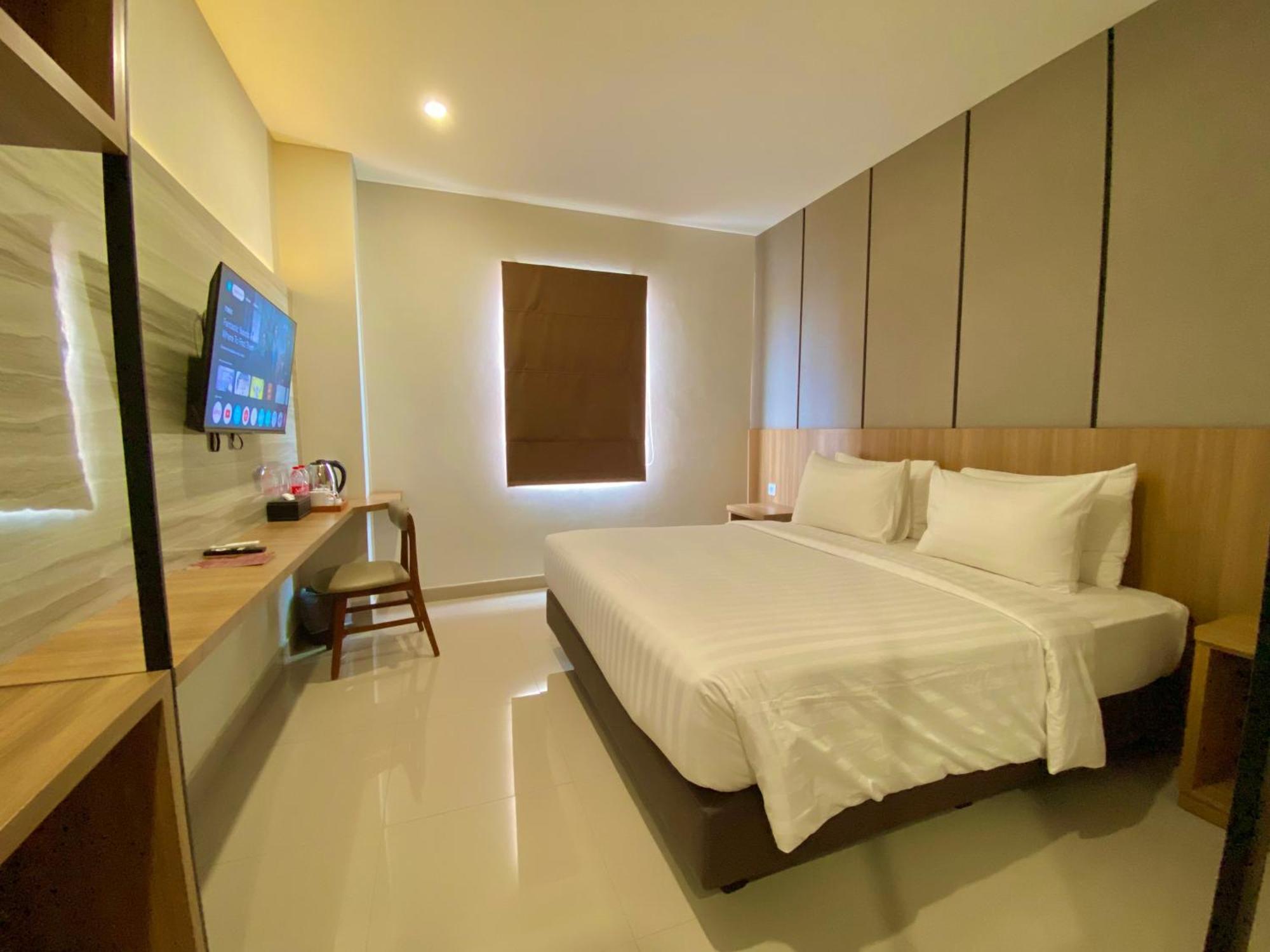 Front One Hotel Gombong Gombong (Central Java) Exterior foto