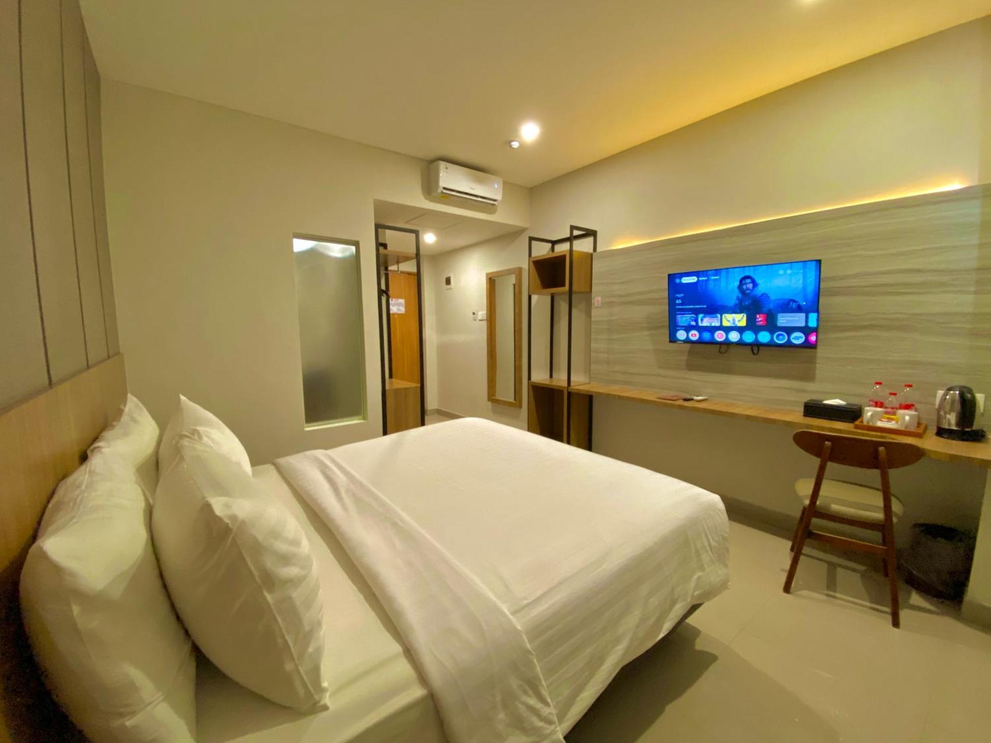 Front One Hotel Gombong Gombong (Central Java) Exterior foto