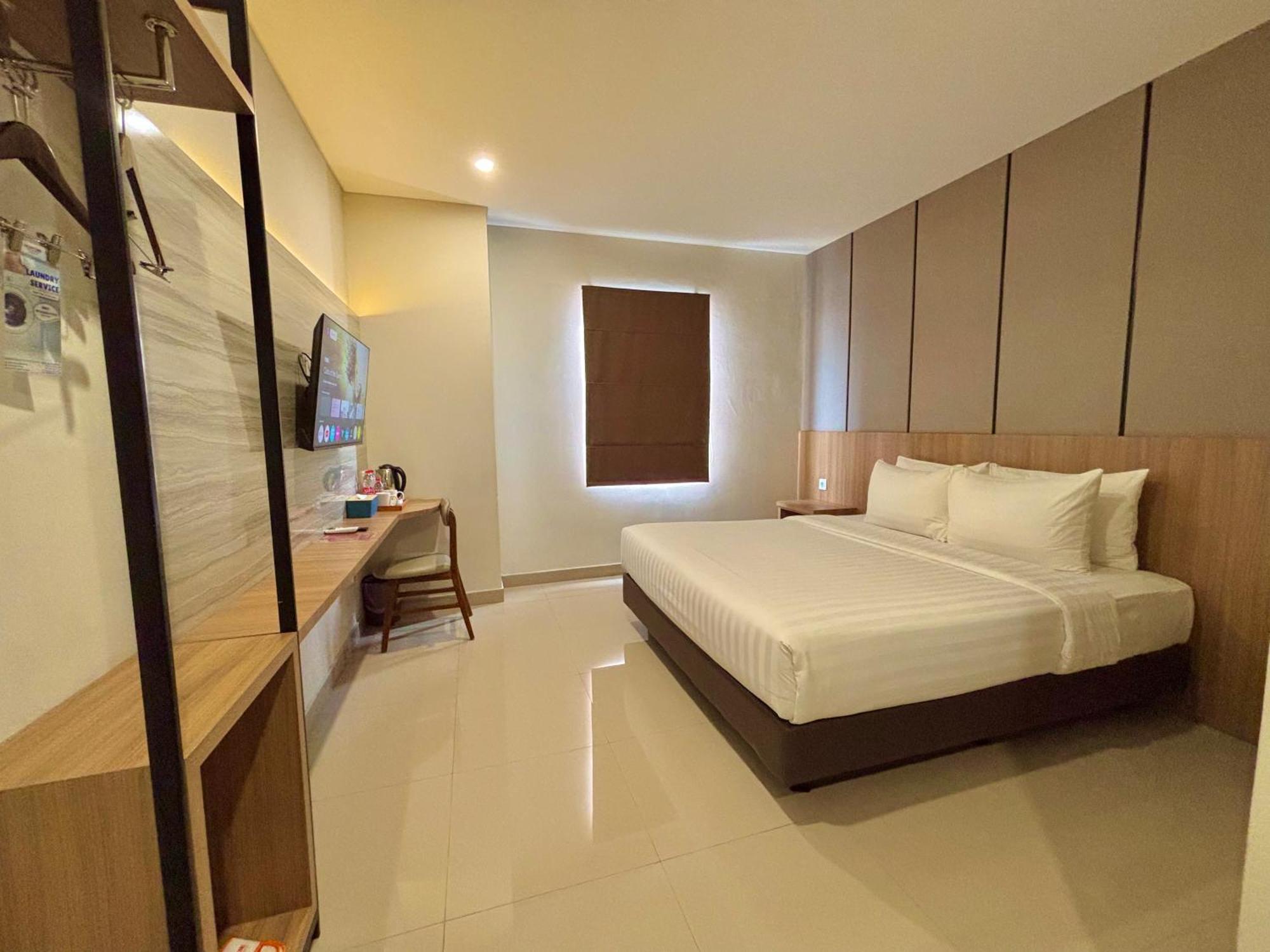 Front One Hotel Gombong Gombong (Central Java) Exterior foto